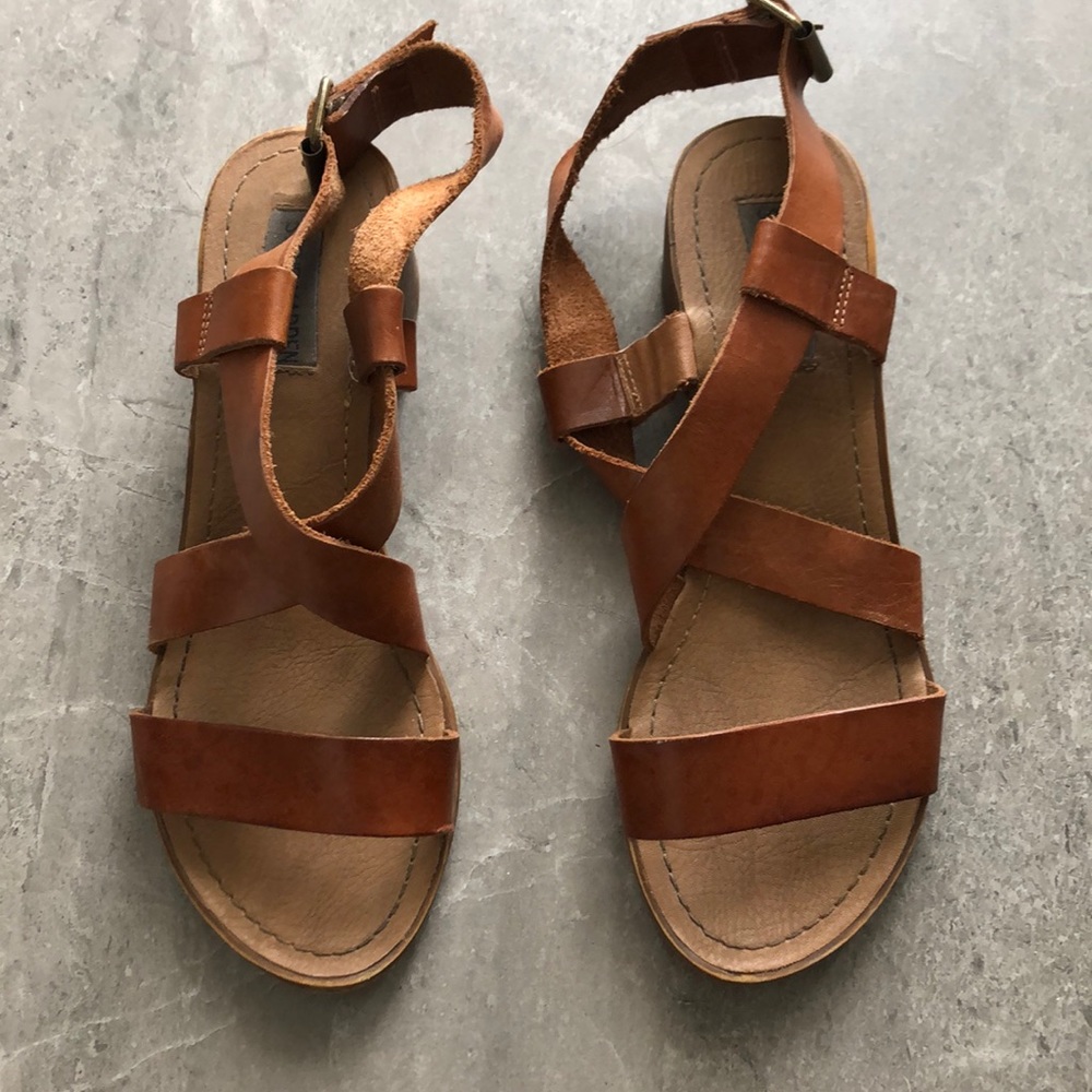 Steve Madden brown strap sandals with small heel